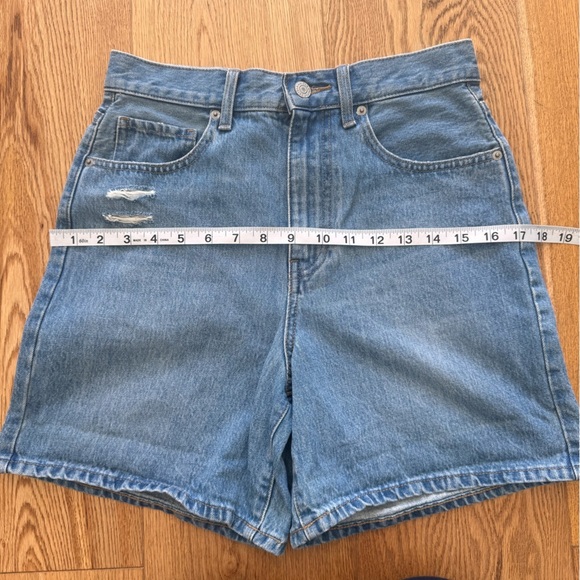 UNIQLO HIGH RISE DENIM SHORTS - 25 - Picture 10 of 11